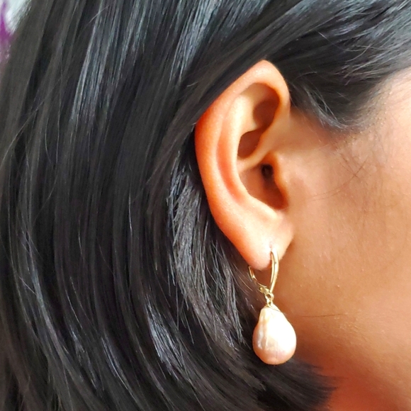 14K Gold Asian South Sea Baroque Pearl Dangle Earrings - Picture 2 of 6